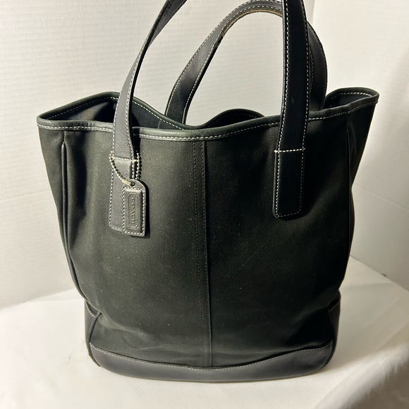 COACH Hamptons Tote Bag - Picture 8 of 11
